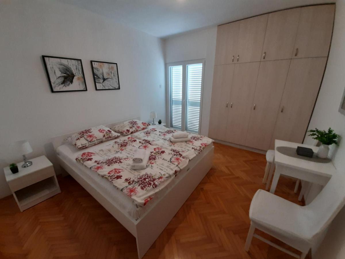 Family House Rebeka Apartment Ugljan Luaran gambar