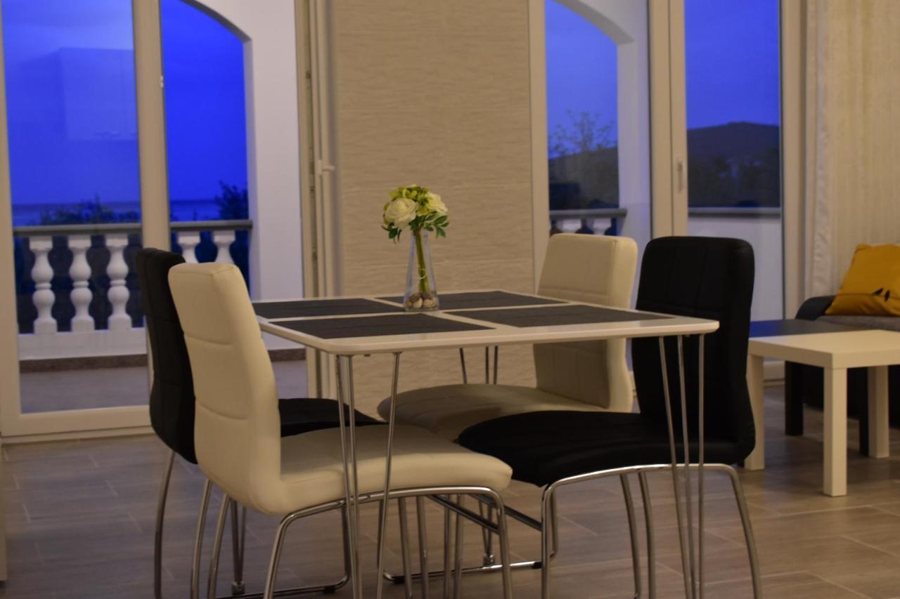 Family House Rebeka Apartment Ugljan Luaran gambar